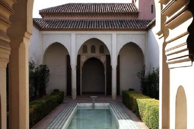 Private Malaga: Alcazaba, Museum, Market, Cathedral & Picasso - Picasso’s Malaga at the museum and Plaza de la Merced