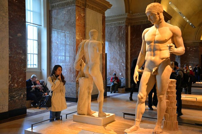 Private night tour at the Louvre - The Louvre’s darker stories and royal past