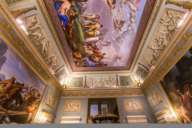 Private Palatine Gallery Tour with Skip-the-Line Access - Entering the 28 rooms of the Palatine Gallery