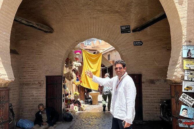 Private Shopping Tour of Marrakech Souks and Galleries - Jemaa el-Fnaa and the routes into the Medina
