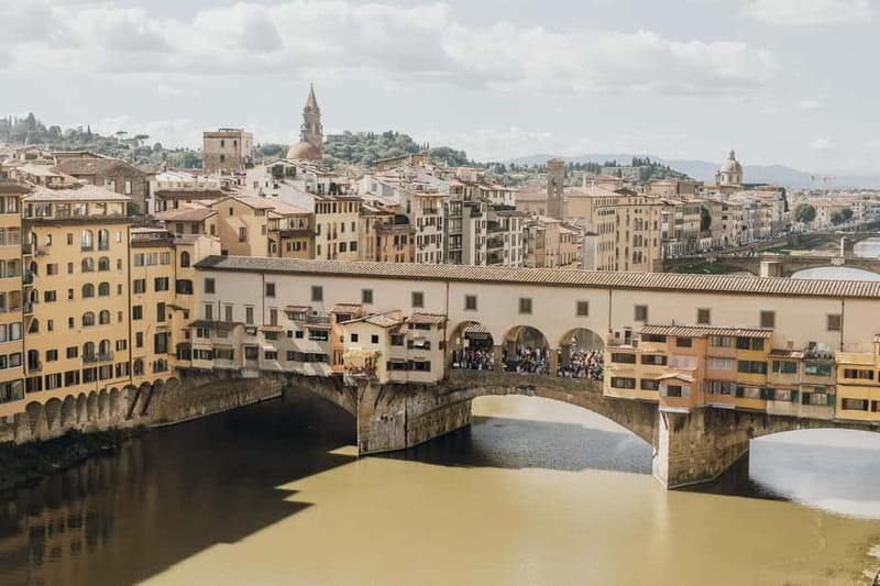 Private Skip-the-Line Uffizi Gallery & Vasari Corridor Tour - Starting beside Cosimo I in Piazza della Signoria