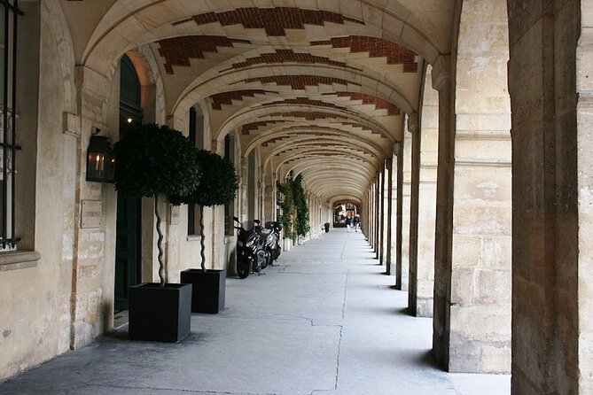 Private Tour in Italian of Paris: Centre, Montmartre, Louvre - Key points to know before booking