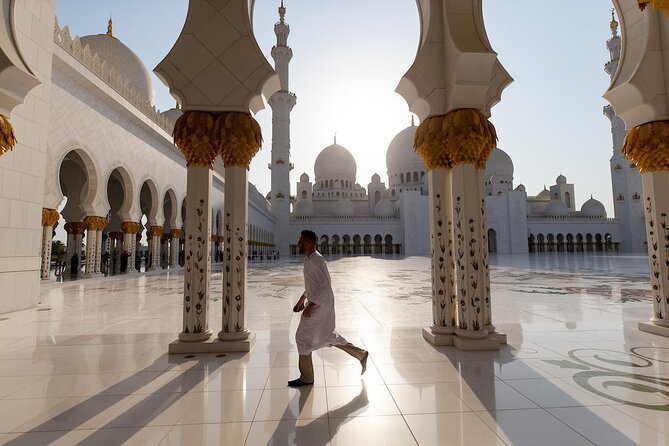 Private Tour : Louvre Museum Abu Dhabi & Sheikh Zayed Grand Mosque visit - Key points to know before booking