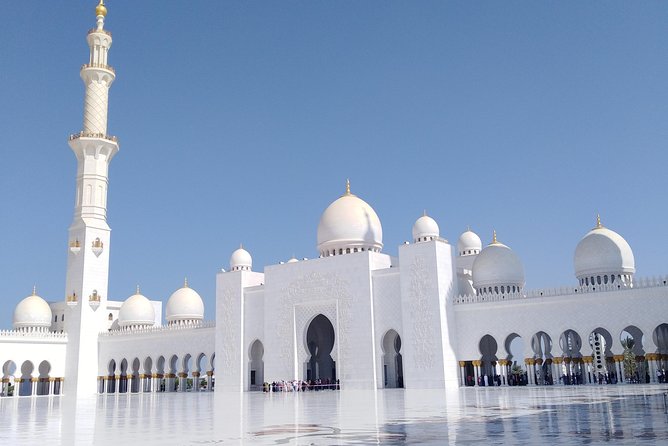 Private Tour : Louvre Museum Abu Dhabi & Sheikh Zayed Grand Mosque visit - Who will enjoy this private tour most