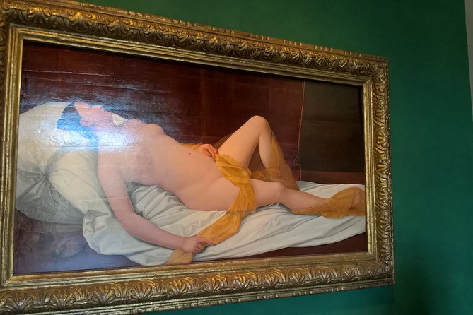 Private Tour: Masterpieces of the Uffizi Gallery - The Uffizi building is part of the story