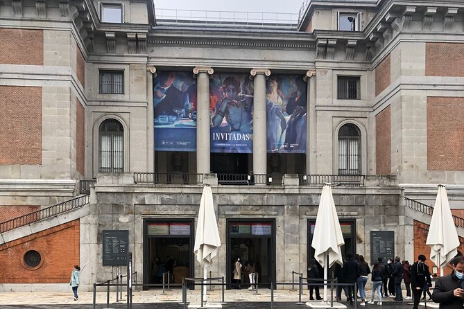 Private Tour of Prado Museum in Madrid - Meeting at the Goya Statue