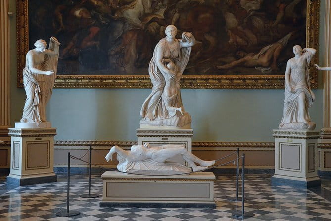 Private Tour of Uffizi Gallery and Santa Croce Basilica - Santa Croce and the Temple of the Glories