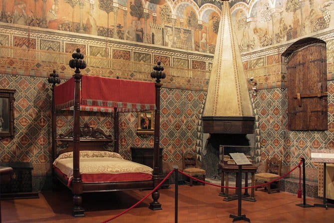 Private Tour of Uffizi Gallery and Santa Croce Basilica - Is $376.83 Per Person Good Value?