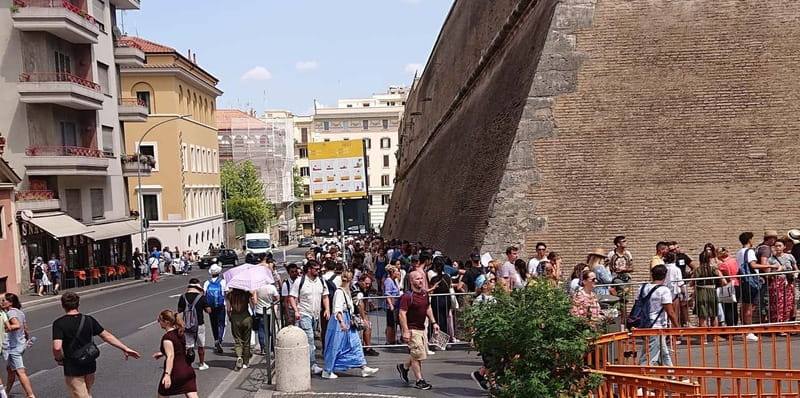 Private Tour of Vatican Museums, Sistine Chapel & Basilica - Meeting at Via Santamaura 12