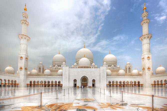 Private Tour To Sheikh Zayed Grand Mosque & Louvre Museum Abu Dhabi From Dubai - Should you book it?