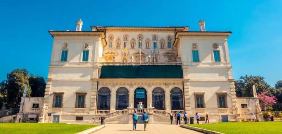 Private Tour with private guide Galleria Borghese - Meeting your guide in Villa Borghese