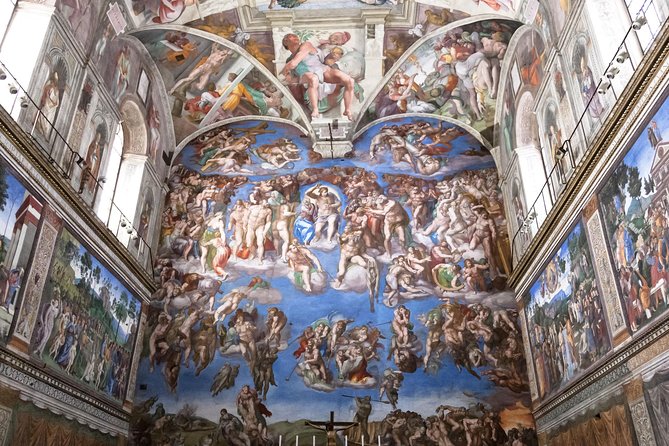 Private Vatican Museums, Sistine Chapel and Basilica with Pick-up - The guides make the difference