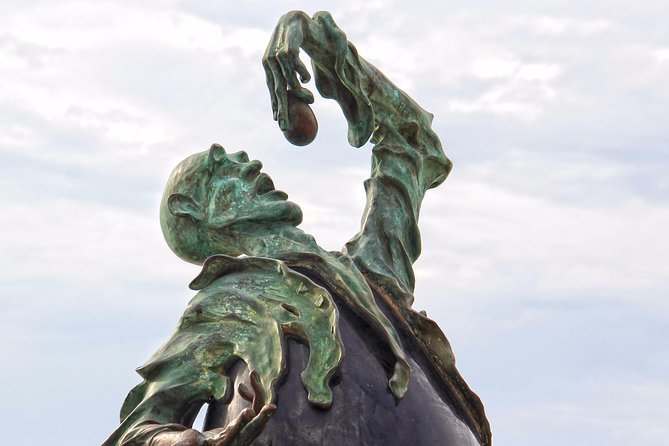 Puerto Vallarta Private Art Tour - Starting at Lazaro Cardenas Park