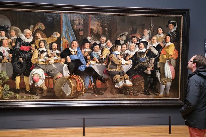 Rijksmuseum Amsterdam Ticket with Audio & Canal Cruise - Using the English audio guide app