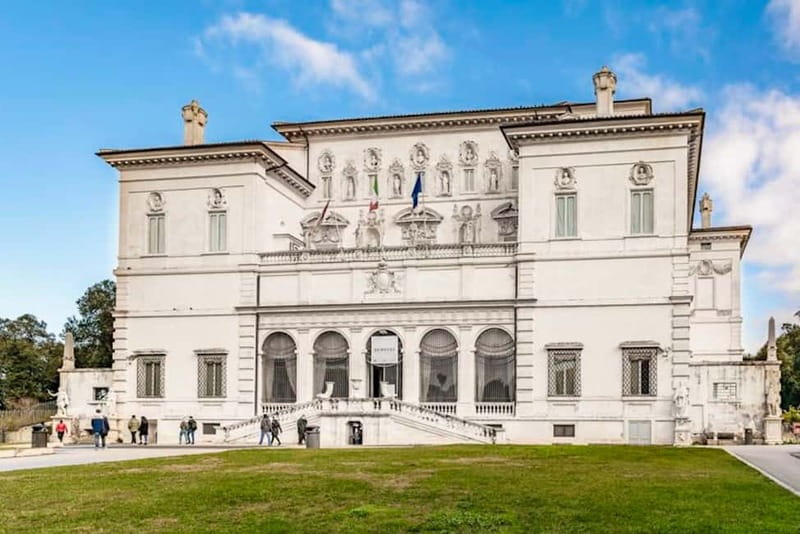 Rome: Borghese Gallery and Museum Entry Tickets - The first rooms: painting, sculpture, and the Borghese setting