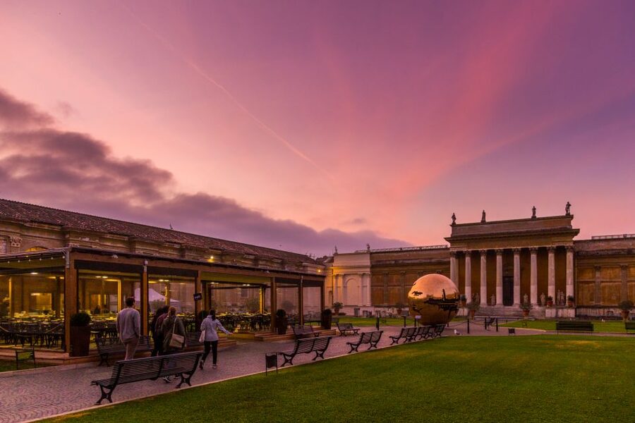 Rome: Breakfast & Tour of Vatican Museums & Sistine Chapel - Following the Vatican Museums route