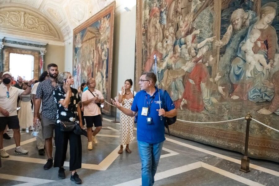Rome: Breakfast & Tour of Vatican Museums & Sistine Chapel - The Sistine Chapel experience