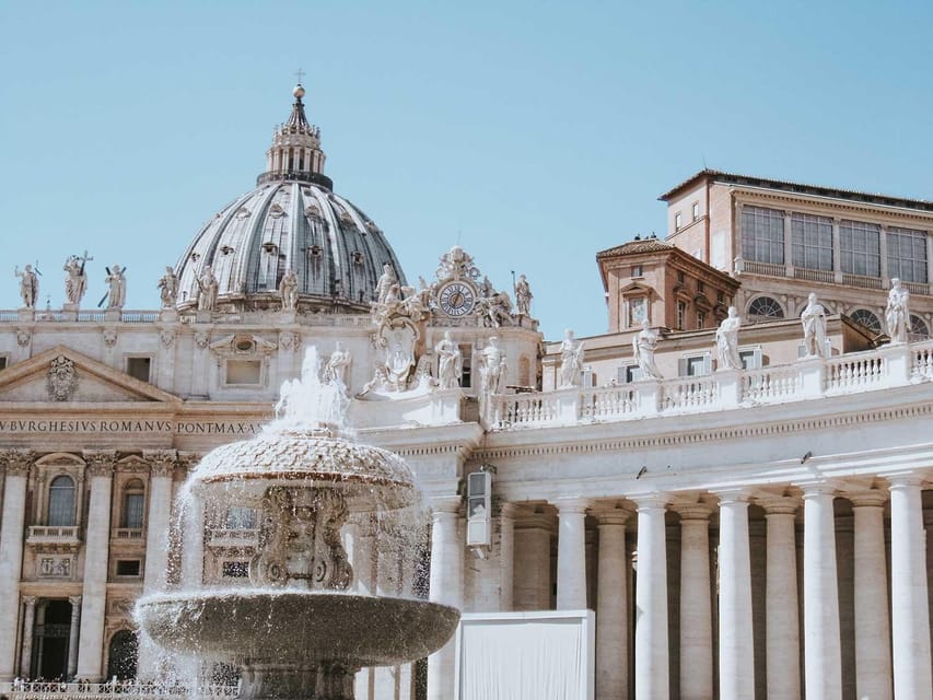 Rome: Early Vatican Museums & Sistine Chapel Tour - Through the Belvedere Courtyard and ancient sculpture rooms