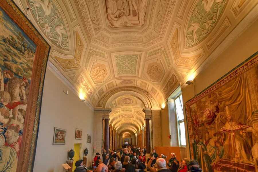 Rome: Entry Tickets to the Vatican Museum and Sistine Chapel - Priority entry and the first steps inside