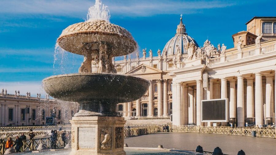 Rome: Full-Day Colosseum, Vatican Museums & St Peter's Tour - The two-hour break: lunch and a cross-city move