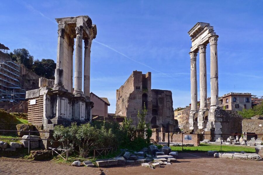 Rome: Full Day Tour Colosseum and Vatican Museums with lunch - Walking the Roman Forum and Via Sacra