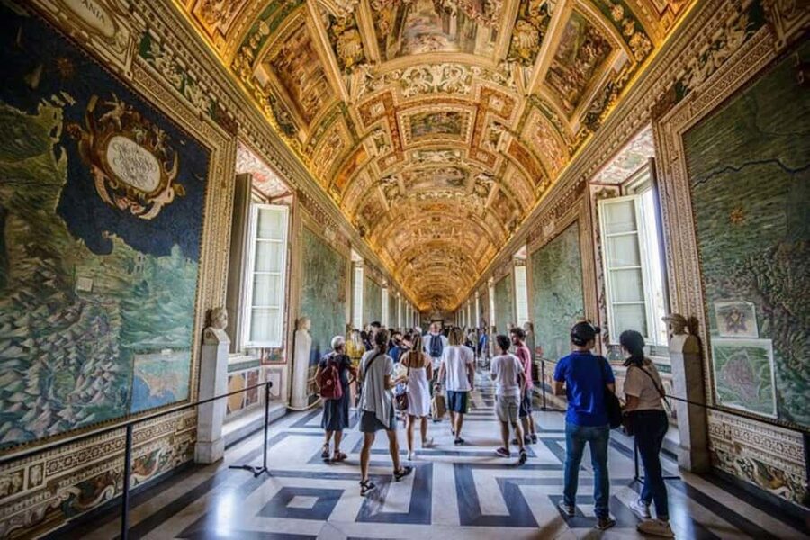 Rome: Sistine Chapel, Vatican Museums Entry, & Audioguide - The mobile audio guide: useful, but limited
