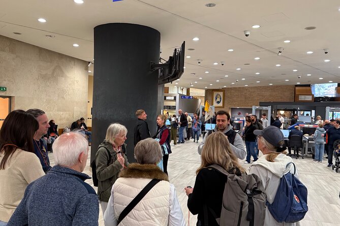 Rome: Sistine Chapel & Vatican Museums Guided Tour - How a group of 20 feels inside the museum