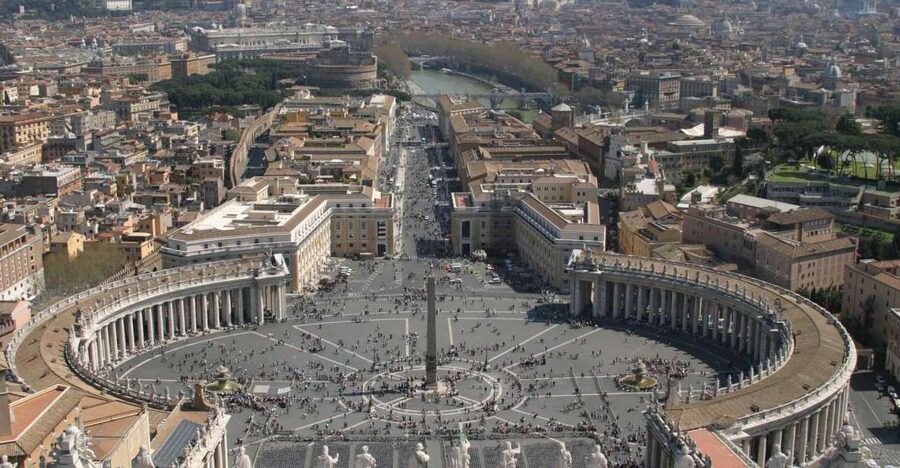 Rome: Skip-the-Line Vatican Museums and Sistine Chapel Tour - Inside the Vatican Museums in 2.5 hours