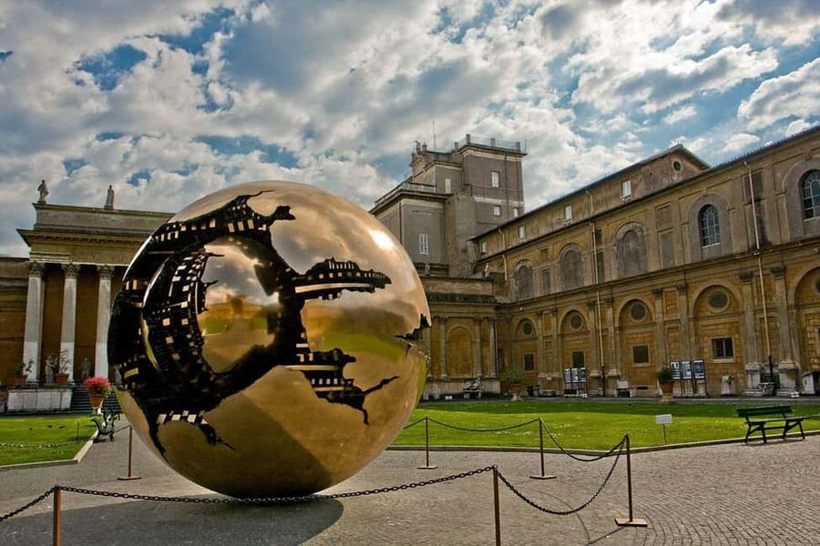 Rome: Skip-the-Line Vatican Museums & Sistine Chapel Ticket - Getting through the entrance