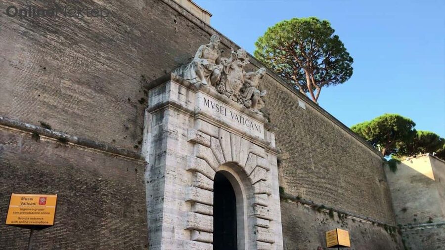 Rome: Skip-the-Line Vatican Museums & Sistine Chapel Ticket - Meeting the group near Via Vittor Pisani