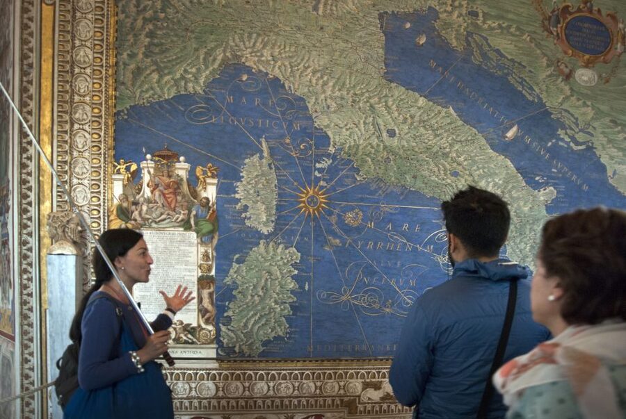Rome: Skip the line Vatican Museums & Sistine Chapel Tour - Walking, clothing, and family considerations