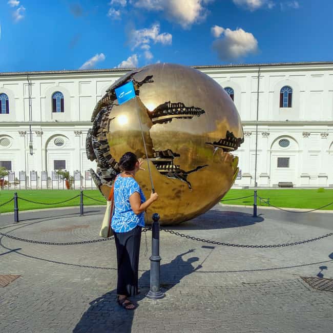 Rome: Skip the line Vatican Museums & Sistine Chapel Tour - The Belvedere Courtyard and ancient sculpture
