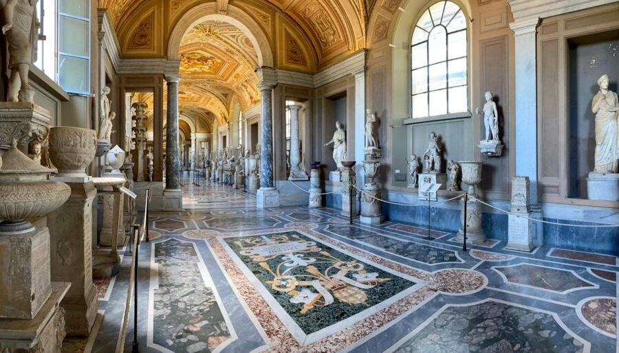 Rome: Vatican Museum and Sistine Chapel Group Tour in German - Practical advice for a smoother visit