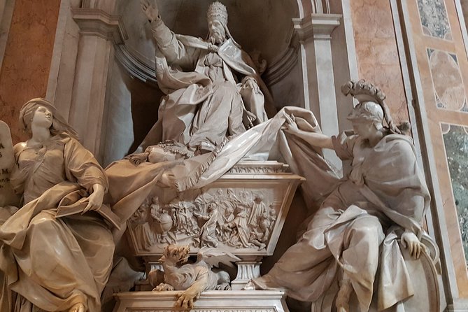 Rome: Vatican Museum and Sistine Chapel Semi Private Tour - Reaching the Sistine Chapel