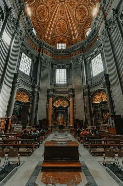 Rome: Vatican Museum & Sistine Chapel Skip-the-Line Tickets - Reaching the Sistine Chapel