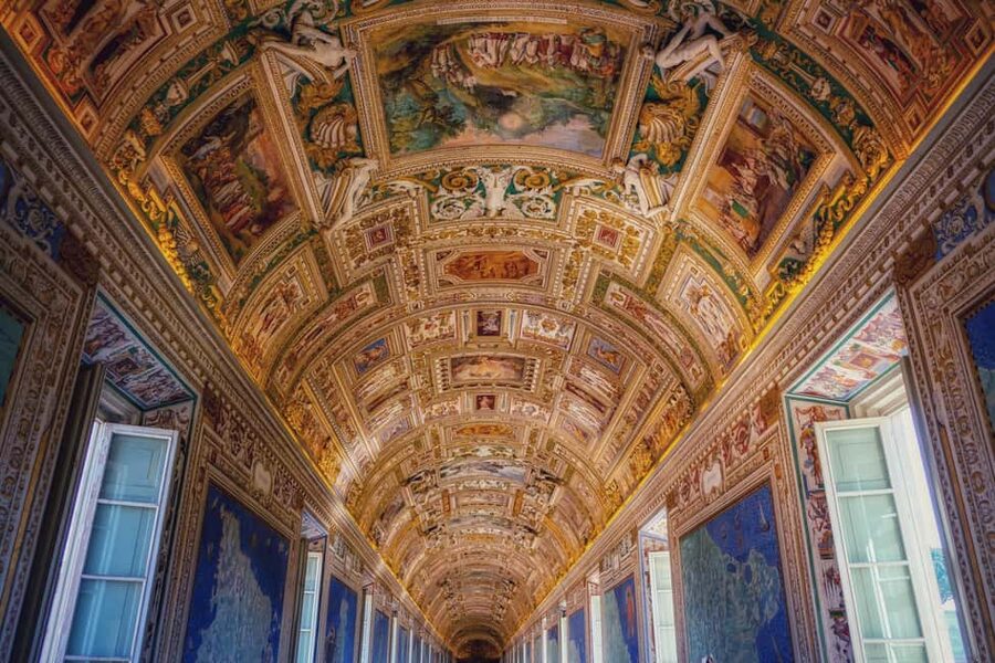 Rome: Vatican Museums and Sistine Chapel Skip-the-Line Entry - Clothing, bags, and who should book
