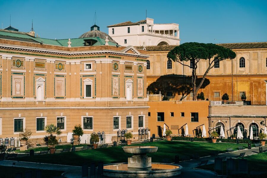 Rome: Vatican Museums and Sistine Chapel Tour - Why the Vatican Needs a Guided Route