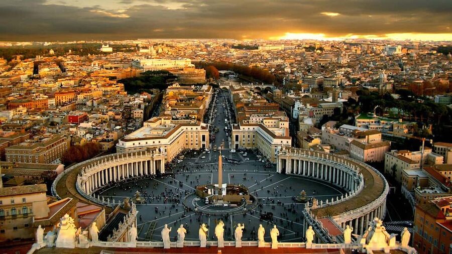 Rome: Vatican Museums, Sistine Chapel and Basilica Tour - Why the Vatican needs a guide