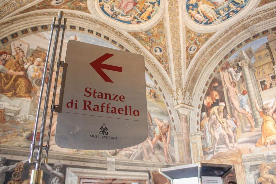 Rome: Vatican Museums, Sistine Chapel and St. Peter's Tour - Crowds, timing, clothing, and comfort