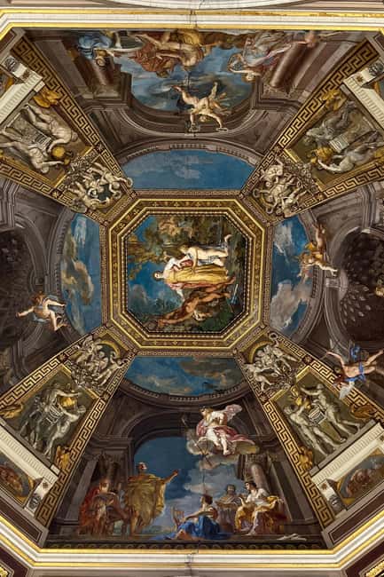 Rome: Vatican Museums, Sistine Chapel, and St. Peter's Tour - The Gallery of Maps and Courtyard of the Pigna
