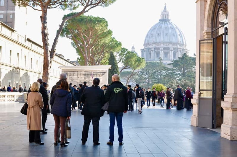 Rome: Vatican Museums, Sistine Chapel + Basilica Option - Meeting your guide near the Vatican Museums