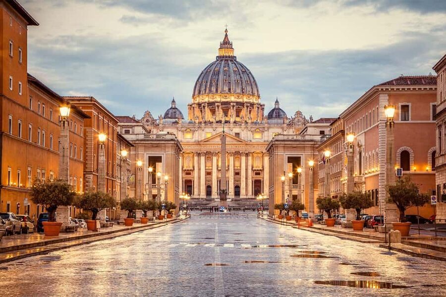 Rome: Vatican Museums & Sistine Chapel Entry Ticket - The Vatican Museums begin with more than ancient art