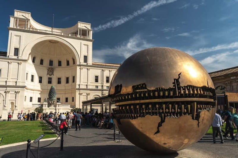 Rome: Vatican Museums & Sistine Chapel Guided Tour - The Rotunda: an impressive first taste