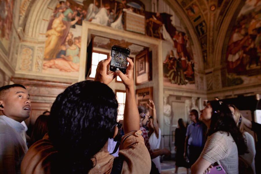 Rome: Vatican Museums & Sistine Chapel Private Evening Tour - Courtyard of the Pinecone and Belvedere