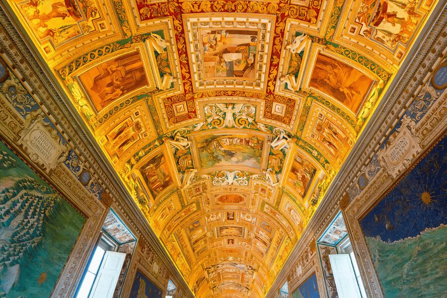 Rome: Vatican Museums & Sistine Chapel Skip the Line Tickets - Reaching the Sistine Chapel
