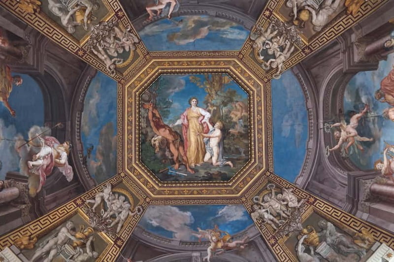 Rome: Vatican Museums & Sistine Chapel Skip-the-Line Tour - Timing, crowds, and what to bring