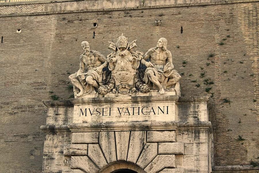 Rome: Vatican Museums & Sistine Chapel Small Group Tour - Why the small group matters inside the Vatican