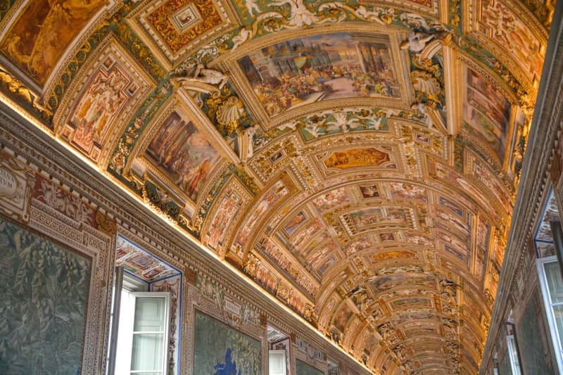Rome: Vatican Museums, Sistine Chapel Tour & Basilica Access - The textile gallery and the Gallery of Maps