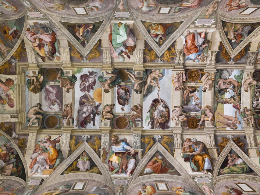 Rome: Vatican Museums & Sistine Chapel VIP Tour - Entering the Vatican Museums with skip-the-line access