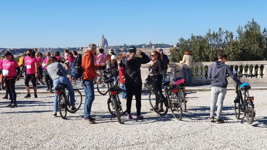 Rome: Villa Borghese E-Bike Tour (Small Group or Private) - Piazza di Siena and the Borghese Gallery area